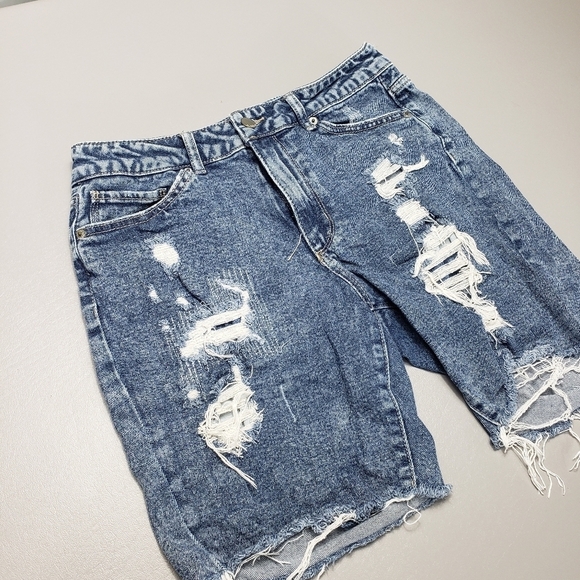 no boundaries mid rise distressed ripped raw hem denim jean shorts size 11 - Picture 2 of 10